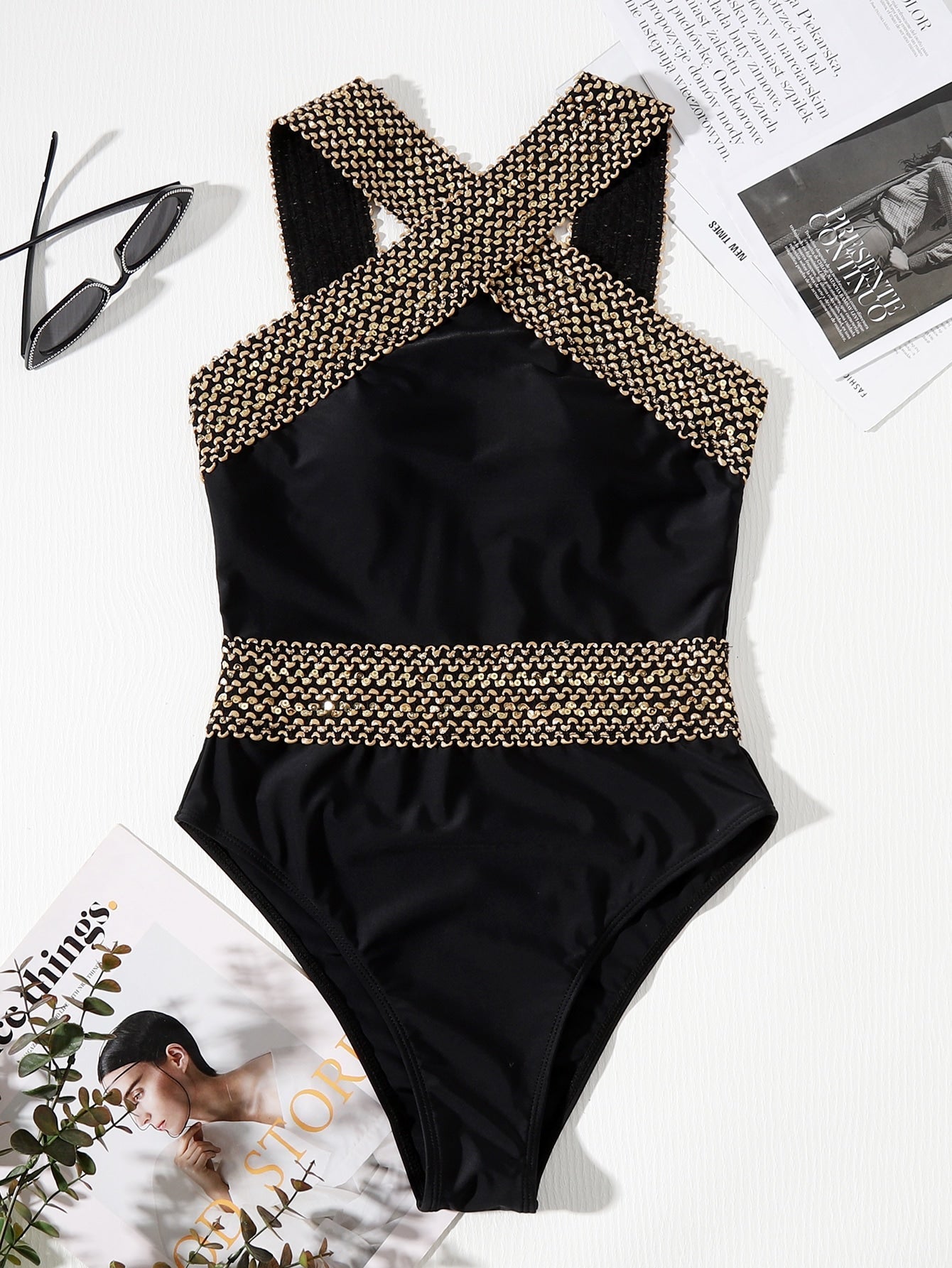 Maiô Feminino Elegante Frente Única com Bordado