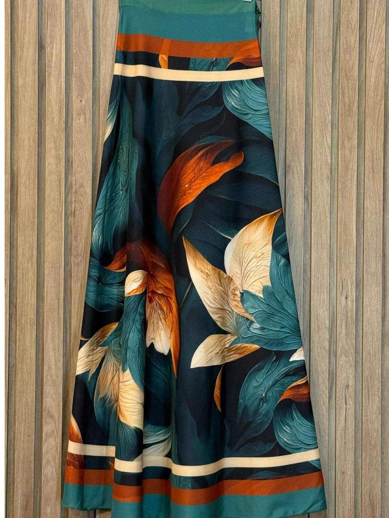 Kit Maiô Feminino + Saia Saída De Praia